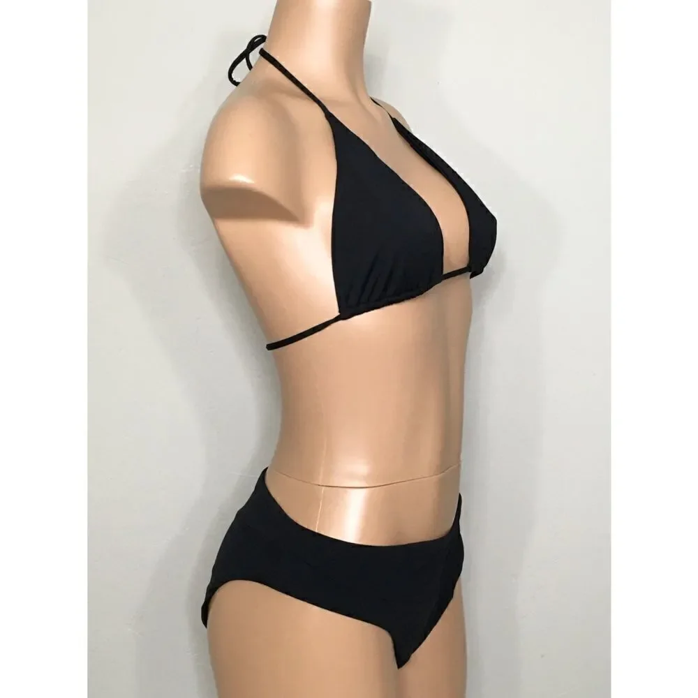 New Volcom black bikini set. Mix size L/XL